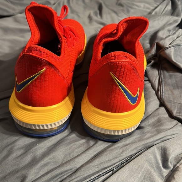 King James red - Picture 2 of 7